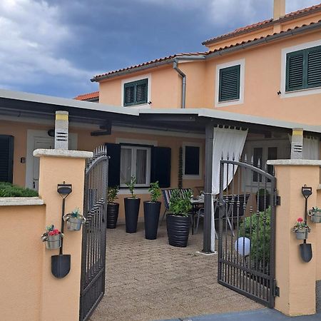 Apartments Andela Skradin Kültér fotó
